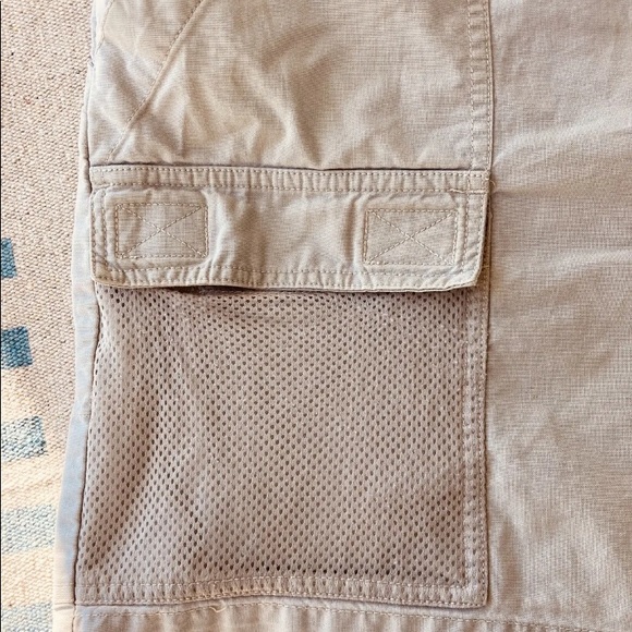 Men’s Columbia XL PFG Shorts Fishing Beige Cargo Utility Shorts Mesh Pockets XL - Picture 10 of 15
